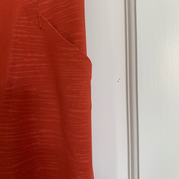 Lululemon 23” Orange Leggings Sz 6 - Picture 5 of 5